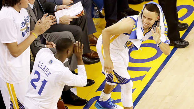 stephen-curry-warriors-cavaliers-nba-finals-game-1-video.jpg
